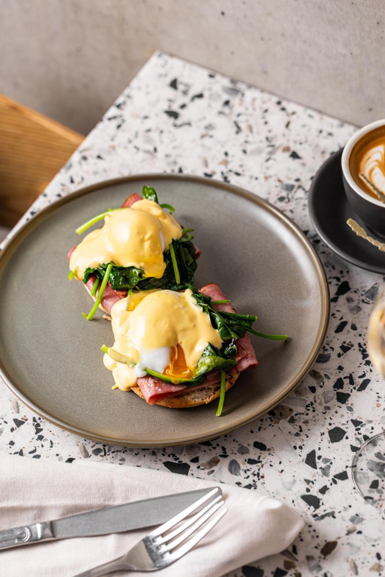 Hotel Crystalbrook Vincent Brisbane Zewnętrze zdjęcie Eggs Benedict